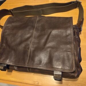 Coach Chocolate Brown Leather Messenger Bag Vintage 2000's
